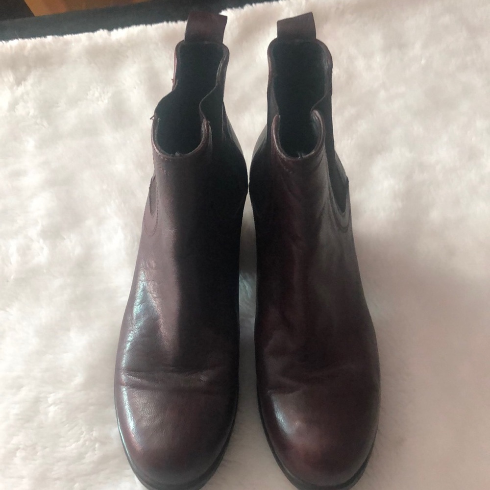 Altraofficina ankle boots. P946